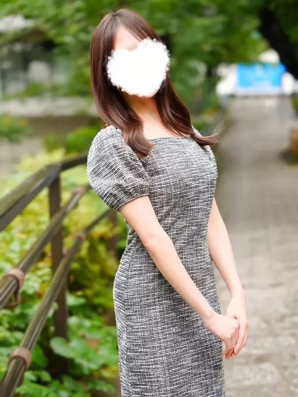 佐藤れいな ｜芸能人顔負けのスレンダー美女専門店 五反田メンズエステ『アロマABC』